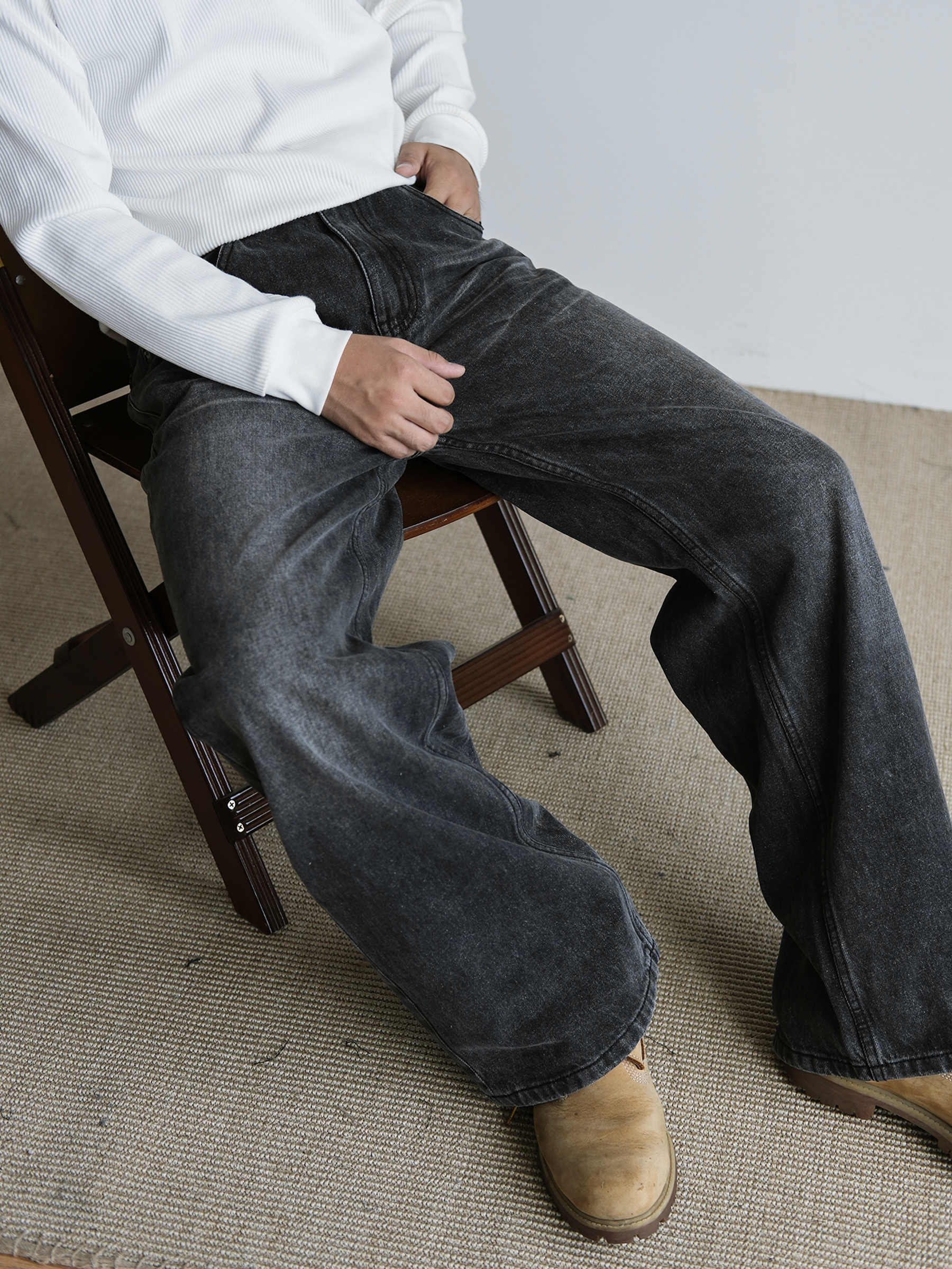  Straight Retro Black Washed Jeans